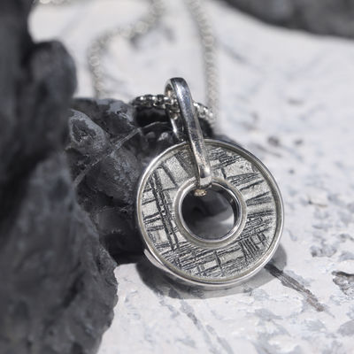 Colar de pendente de prata esterlina de ferro meteorito 925