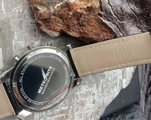 Esporte Estilo Mens Meteorite Watch 30mm Meteorite Dial Gun Revestido Cristal de safira